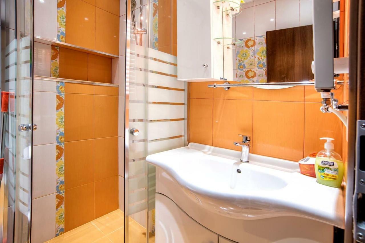 Spacious And Stylish Apartment In The Heart Of Sofia Plus Parking Exteriör bild
